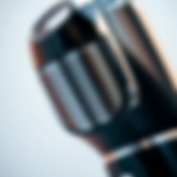 Understanding Shaver Features Close-up of shaver features and settings